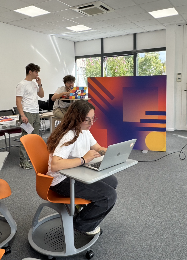 Concepteur designer UI avant présentation
